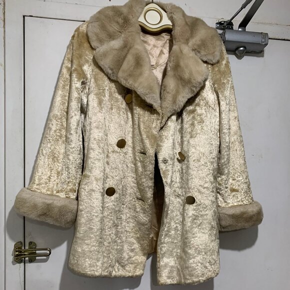 VINTAGE ARISTOCRAT FAUX & REAL FUR DOUBLE BREAST COATS SIZE S - Picture 2 of 13